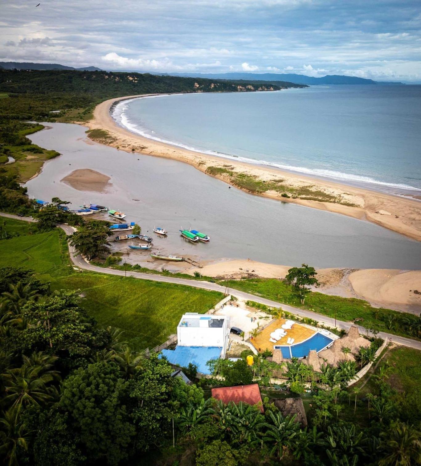 Three Queen Villa And Homestay 와이카부박 외부 사진